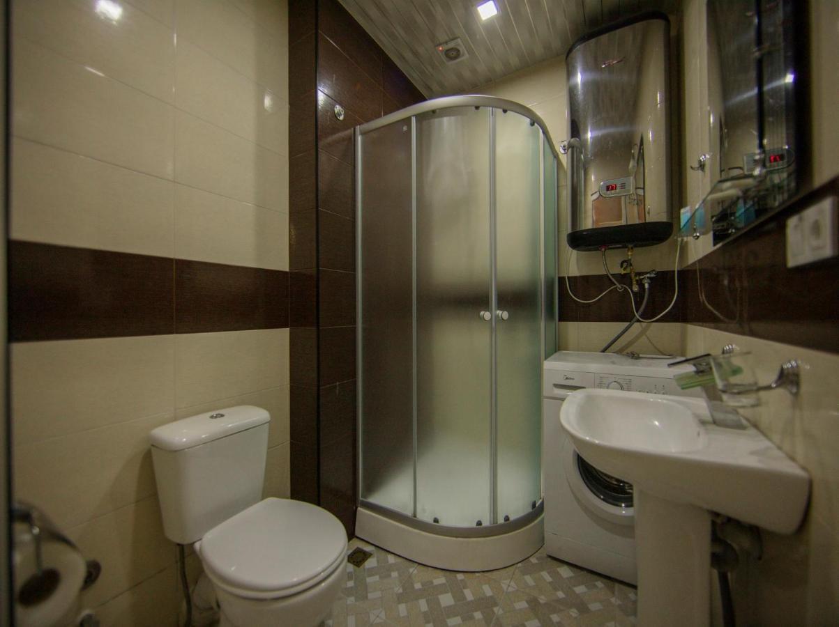 Tower Apartments Batumi Bagian luar foto